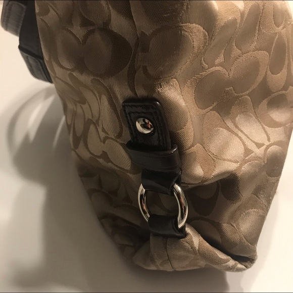 Coach Shoulder Bag Large Classic Brown Design - Picture 2 of 11